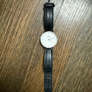 Daniel Wellington Black Leather Strap Watch